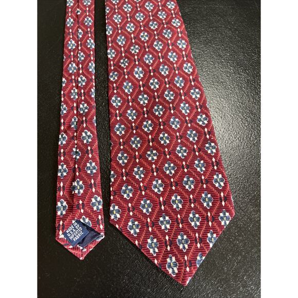 Chaps Ralph Lauren Silk Tie Red Blue White Floral Geometric 56" X 4" - Picture 1 of 3